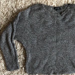 aritzia babaton avery batwing pullover sweater xxs